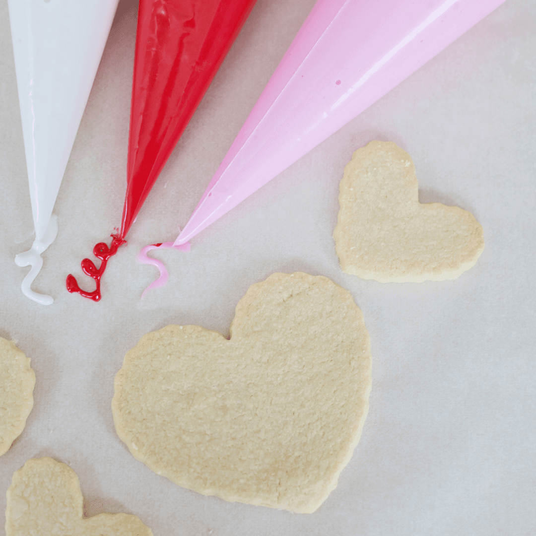 Craft & Connect - Valentine's cookie decorating night